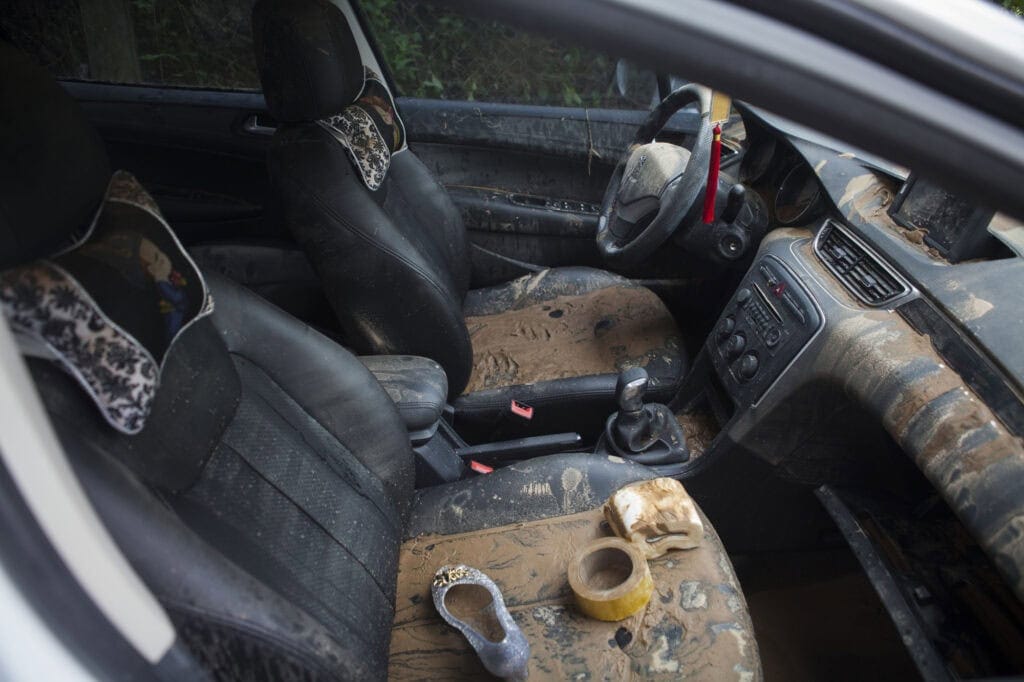 die Sitze im Auto sind warm