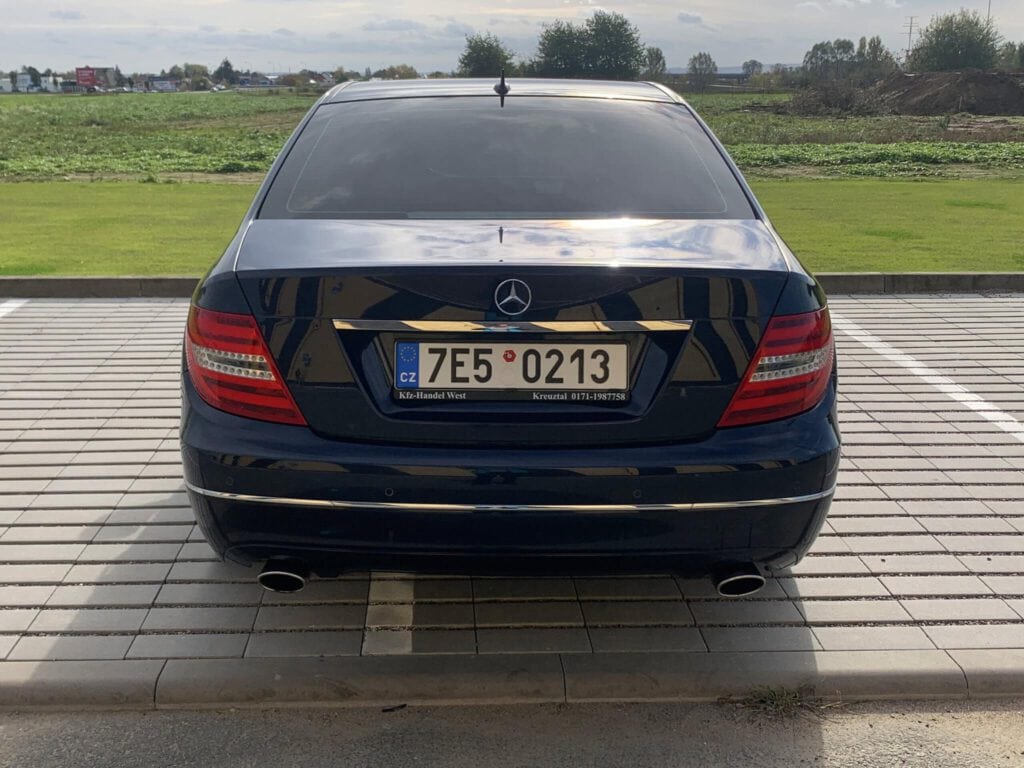 Mercedes-Benz C350 W204 3.5 CGI (2011)