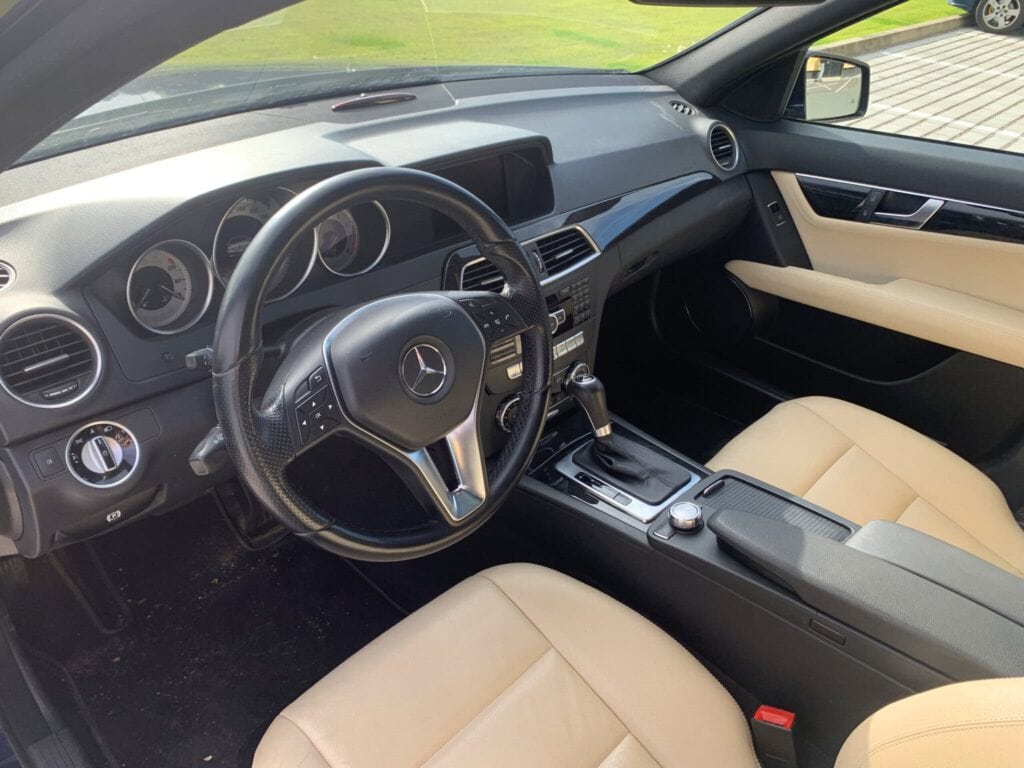 Mercedes-Benz C350 W204 3.5 CGI (2011)