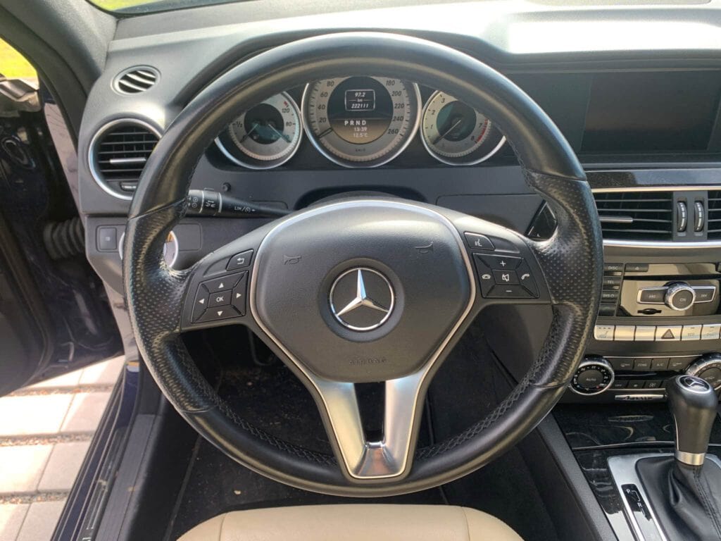Mercedes-Benz C350 W204 3.5 CGI (2011)