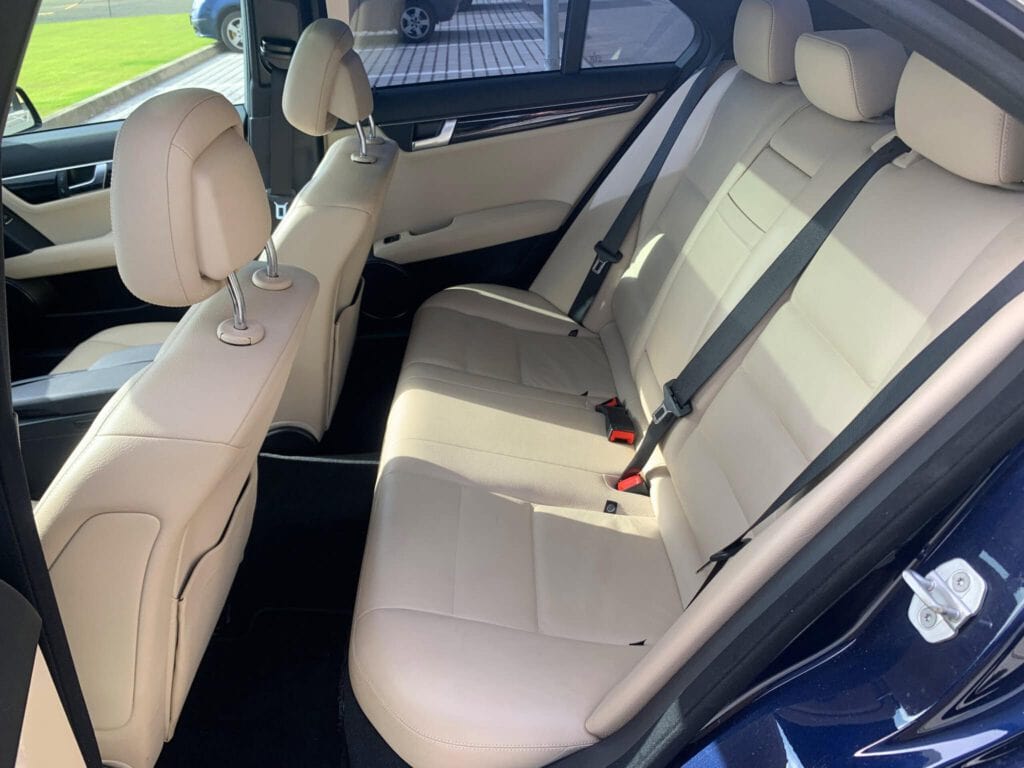 Mercedes-Benz C350 W204 3.5 CGI (2011)