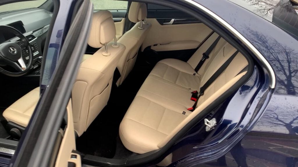 Mercedes-Benz C350 W204 3.5 CGI (2011)