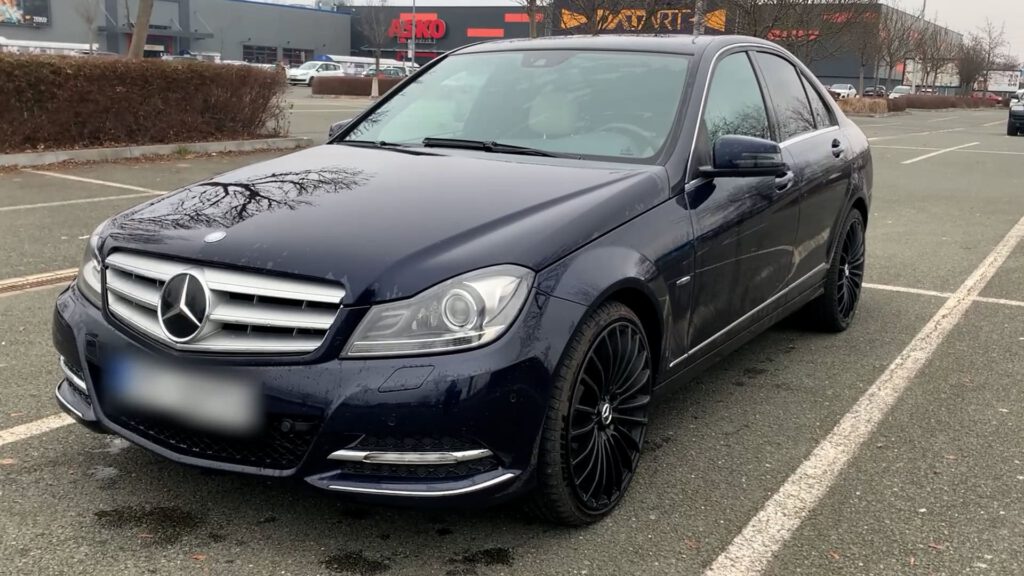 Mercedes-Benz C350 W204 3.5 CGI (2011)
